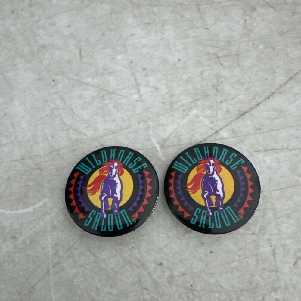 (2) FAMOUS" WILD HORSE SALOON NASHVILLE TENNESSEE COUNTRY MUSIC VEST PIN BUTTON